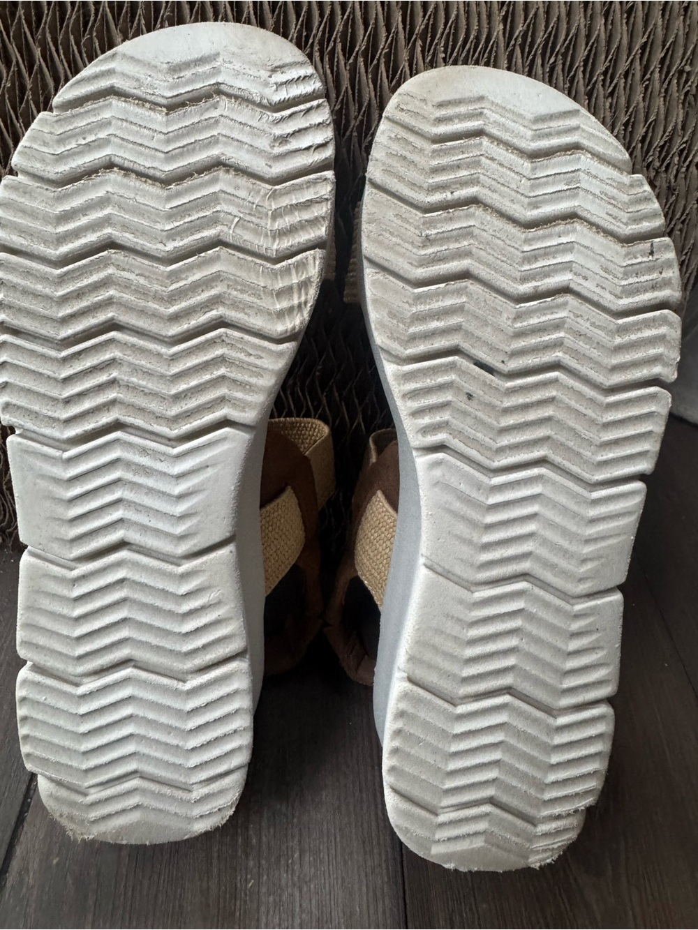 OTBT Nova Platform Wedge Slingback Natural Fiber Sandals Women’s 7.5 Tan EUC - Picture 8 of 16
